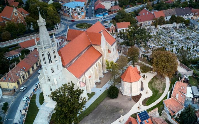 A Szent Mihály templom újraszentelésének közvetítése